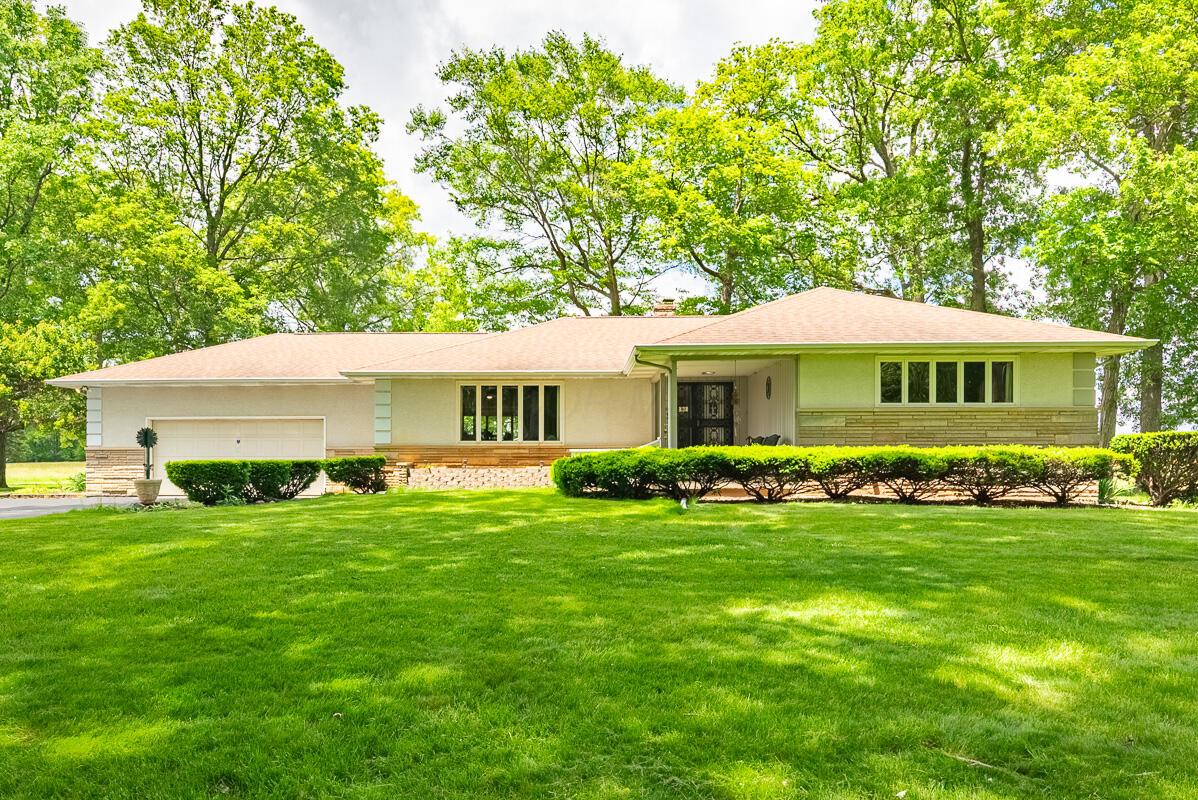 8430 Patterson Road, Hilliard, Ohio image 1