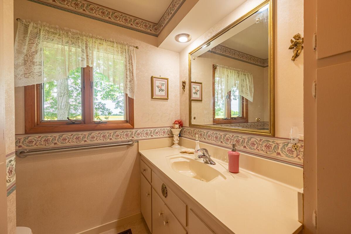 8430 Patterson Road, Hilliard, Ohio image 29