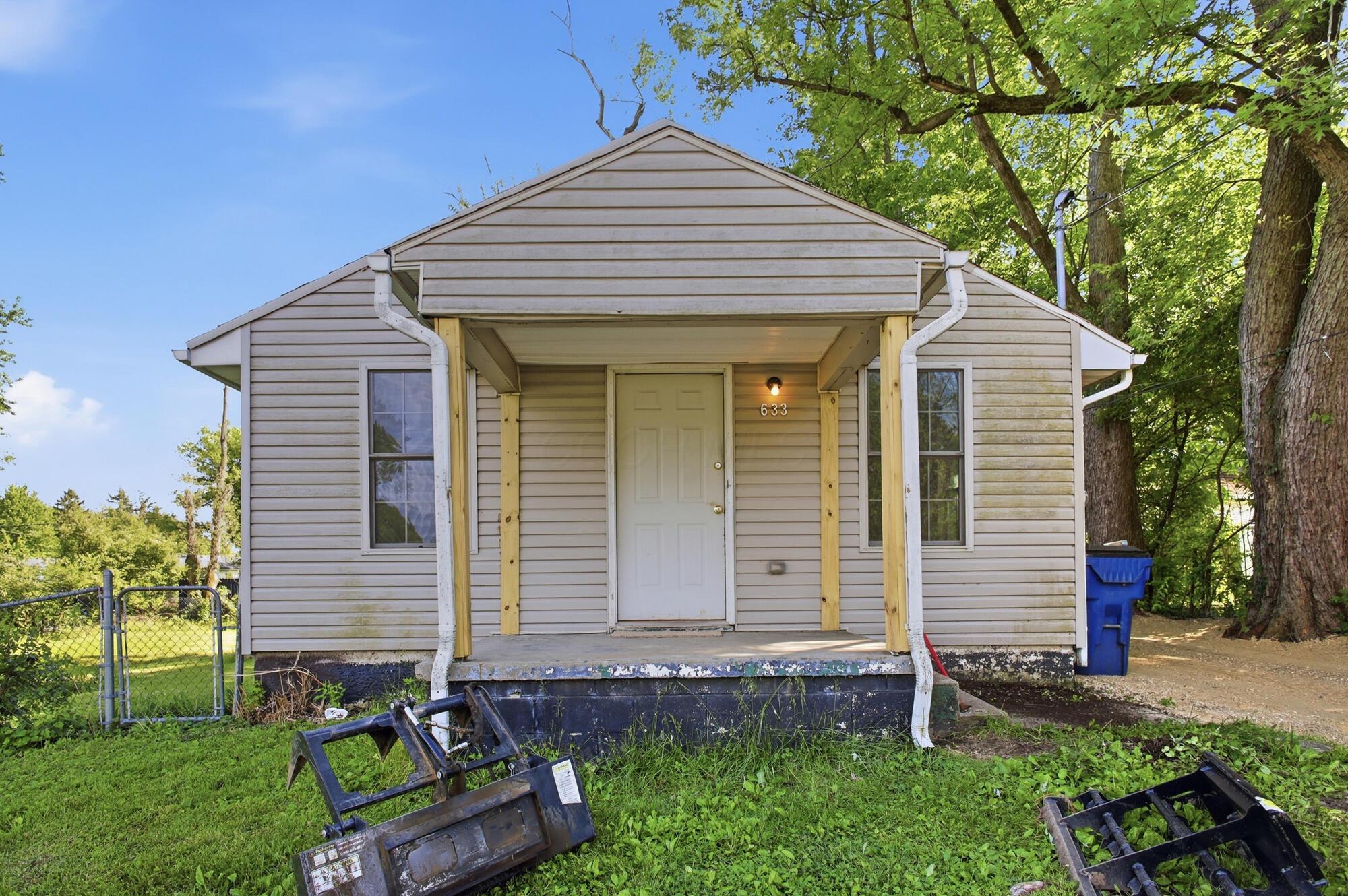 633 Neosha Avenue