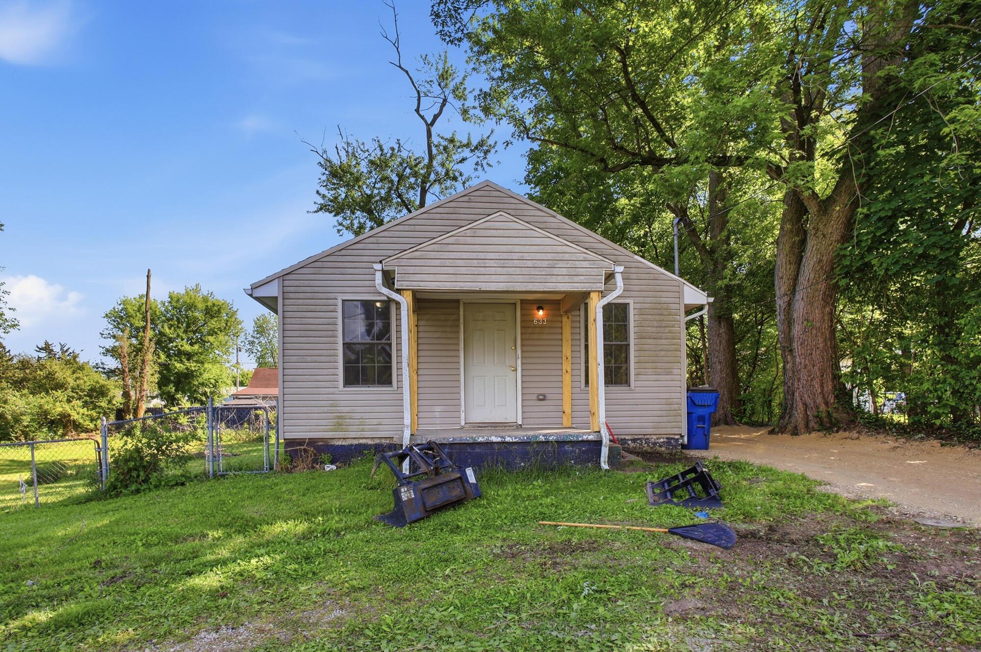 633 Neosha Avenue