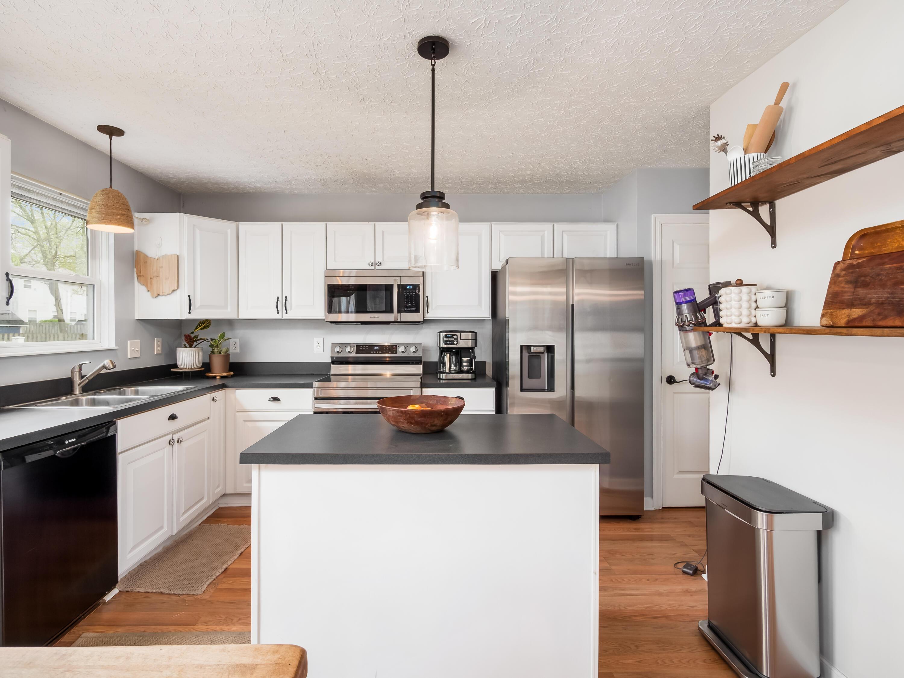 1592 Meadowlark Lane, Marysville, Ohio image 14