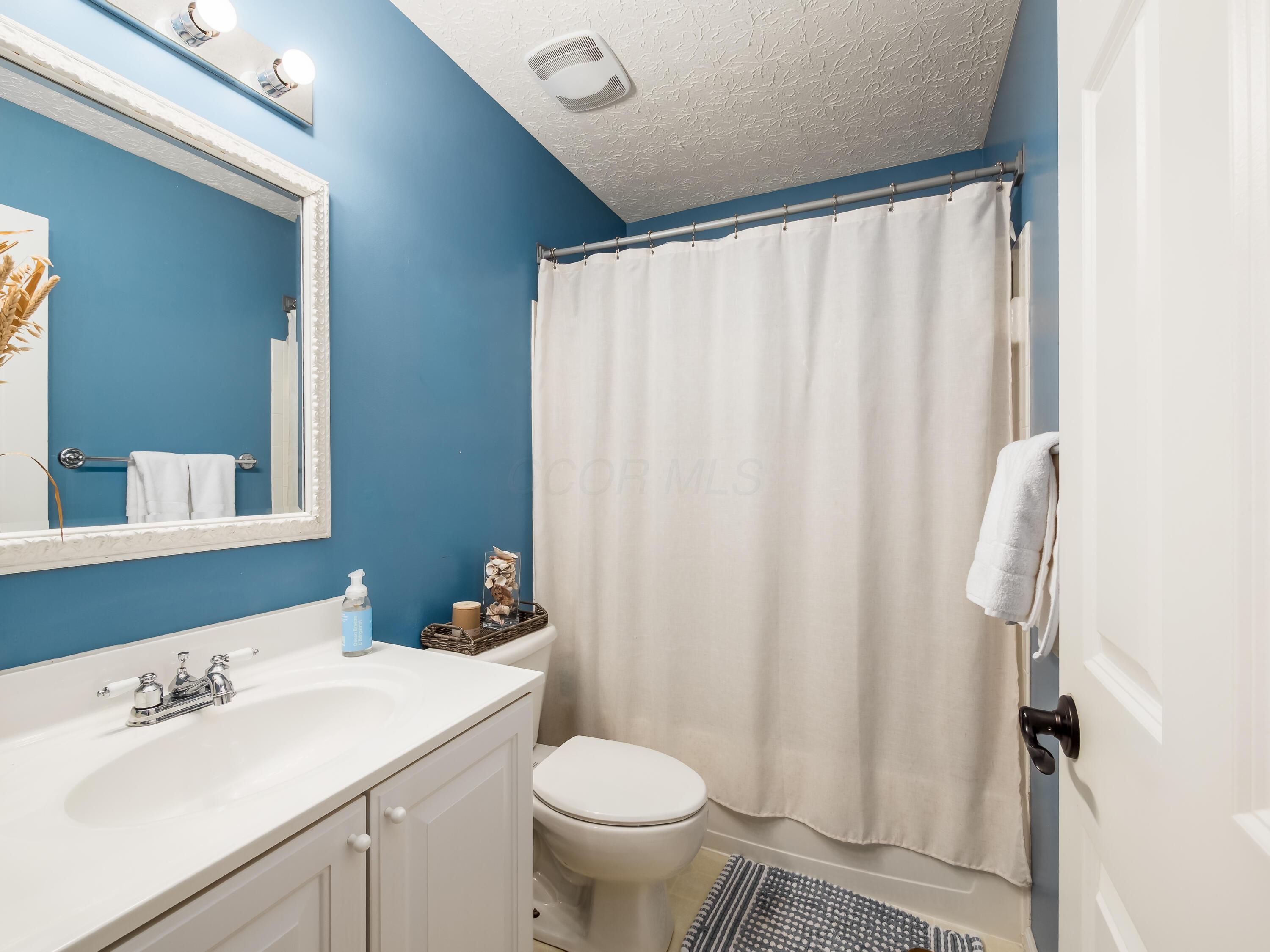 1592 Meadowlark Lane, Marysville, Ohio image 29