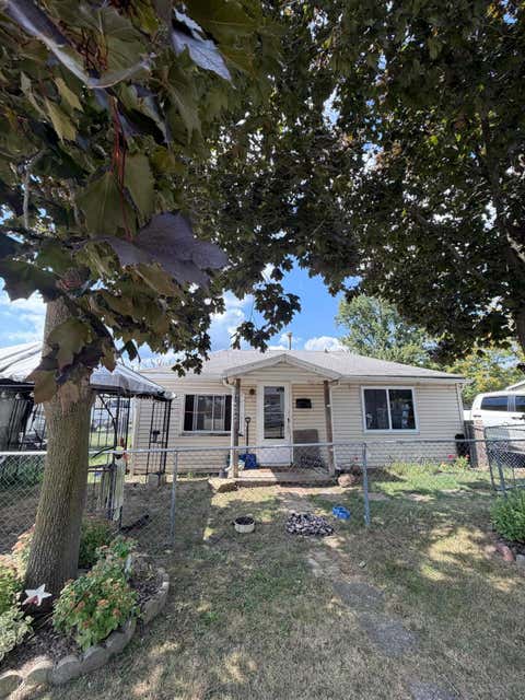 Photo of 1122 Rawlings Street, Washington Court House, OH 43160 (MLS # 226028900)