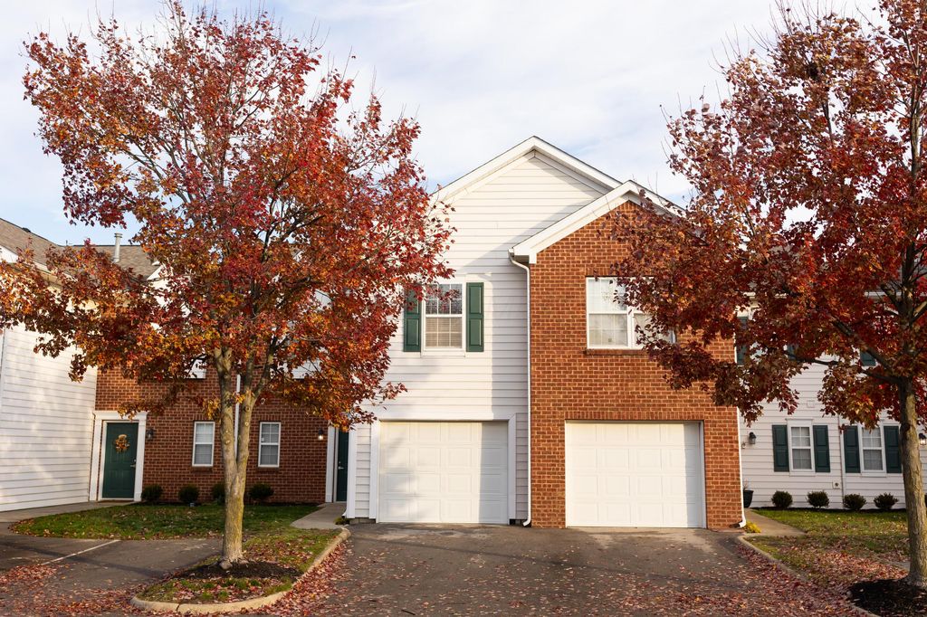 Photo of 5008 Stratford Pine Lane, Dublin, OH 43016 (MLS # 225044401)