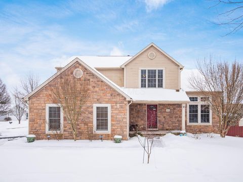 Photo of 1195 Village Drive, Marysville, OH 43040 (MLS # 226003769)