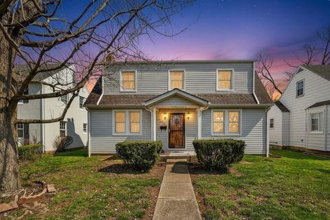 Photo of 892 N Court Street, Circleville, OH 43113 (MLS # 226009372)