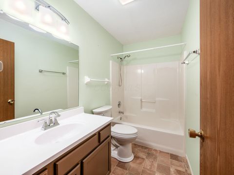 Tiny photo for 180 Lexington Boulevard, Delaware, OH 43015 (MLS # 226005511)