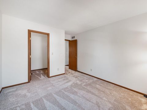 Tiny photo for 180 Lexington Boulevard, Delaware, OH 43015 (MLS # 226005511)