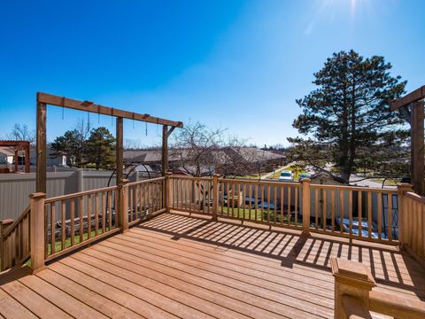 Tiny photo for 180 Lexington Boulevard, Delaware, OH 43015 (MLS # 226005511)