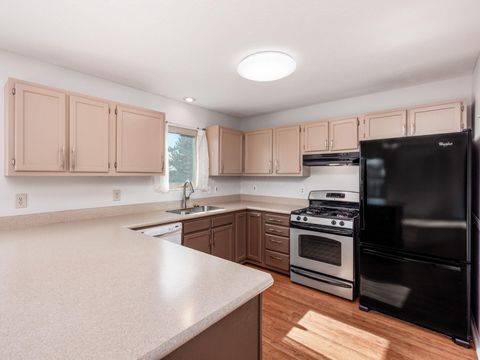 Tiny photo for 180 Lexington Boulevard, Delaware, OH 43015 (MLS # 226005511)