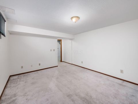 Tiny photo for 180 Lexington Boulevard, Delaware, OH 43015 (MLS # 226005511)