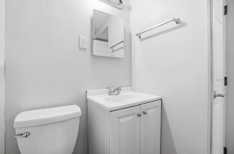 Tiny photo for 3191 Barnett Court S, Columbus, OH 43227 (MLS # 226002553)