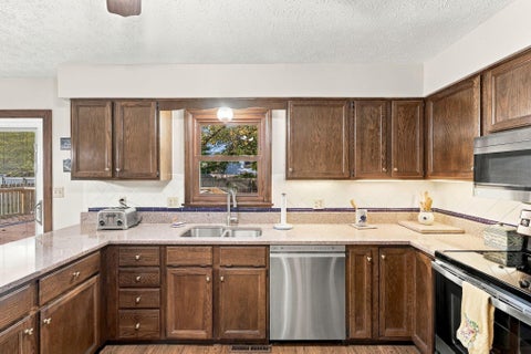 Tiny photo for 33 Spring Hollow Lane, Westerville, OH 43081 (MLS # 226039958)