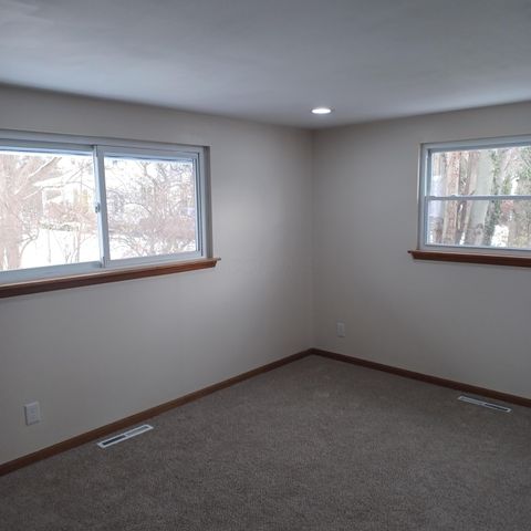 Tiny photo for 340 E Dublin Granville Road, Worthington, OH 43085 (MLS # 225045412)