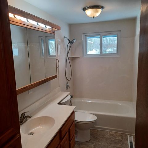 Tiny photo for 340 E Dublin Granville Road, Worthington, OH 43085 (MLS # 225045412)