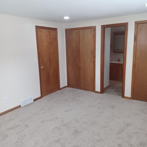 Tiny photo for 340 E Dublin Granville Road, Worthington, OH 43085 (MLS # 225045412)