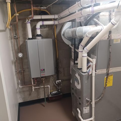 Tiny photo for 340 E Dublin Granville Road, Worthington, OH 43085 (MLS # 225045412)