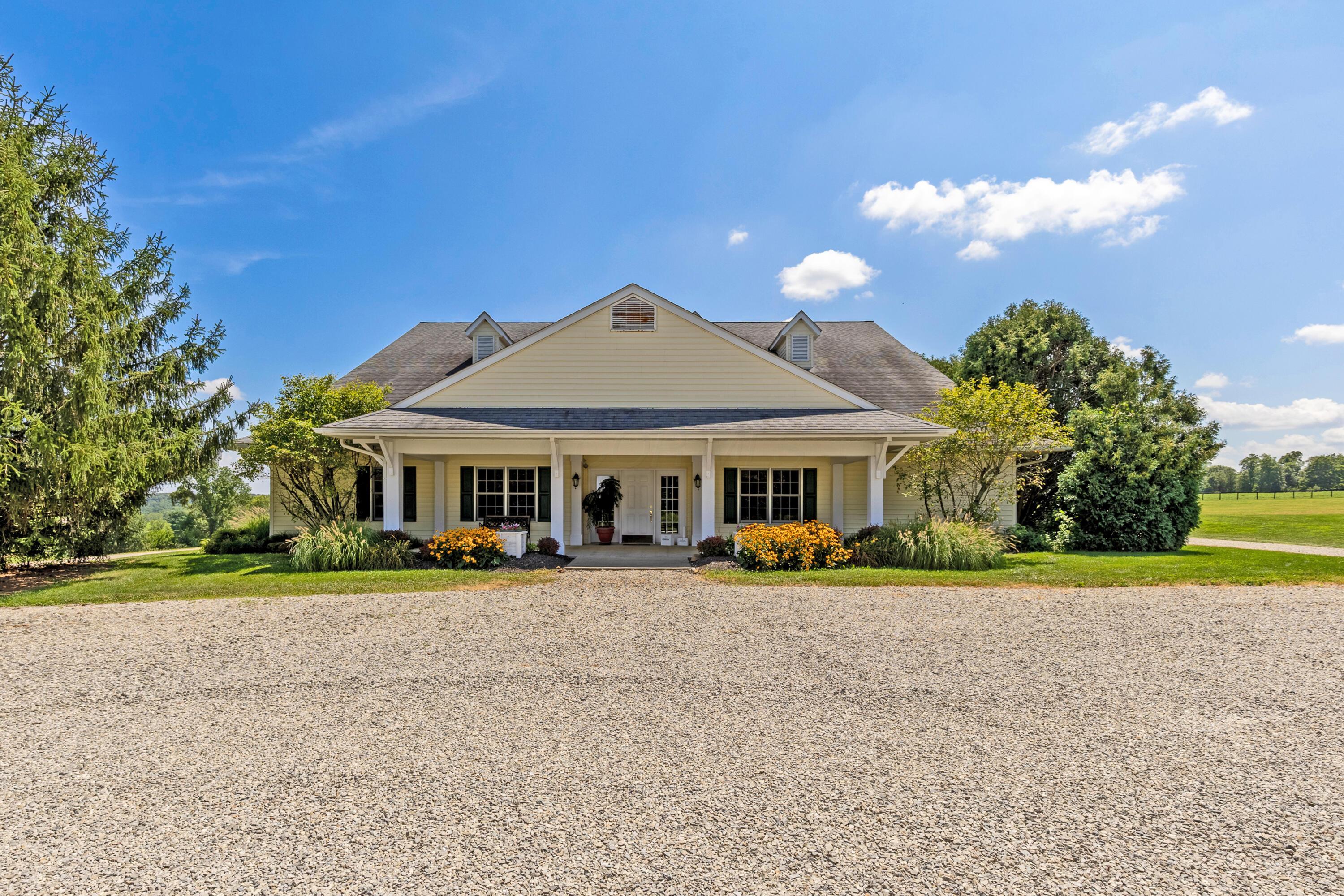 5701 Lancaster Circleville Road SW