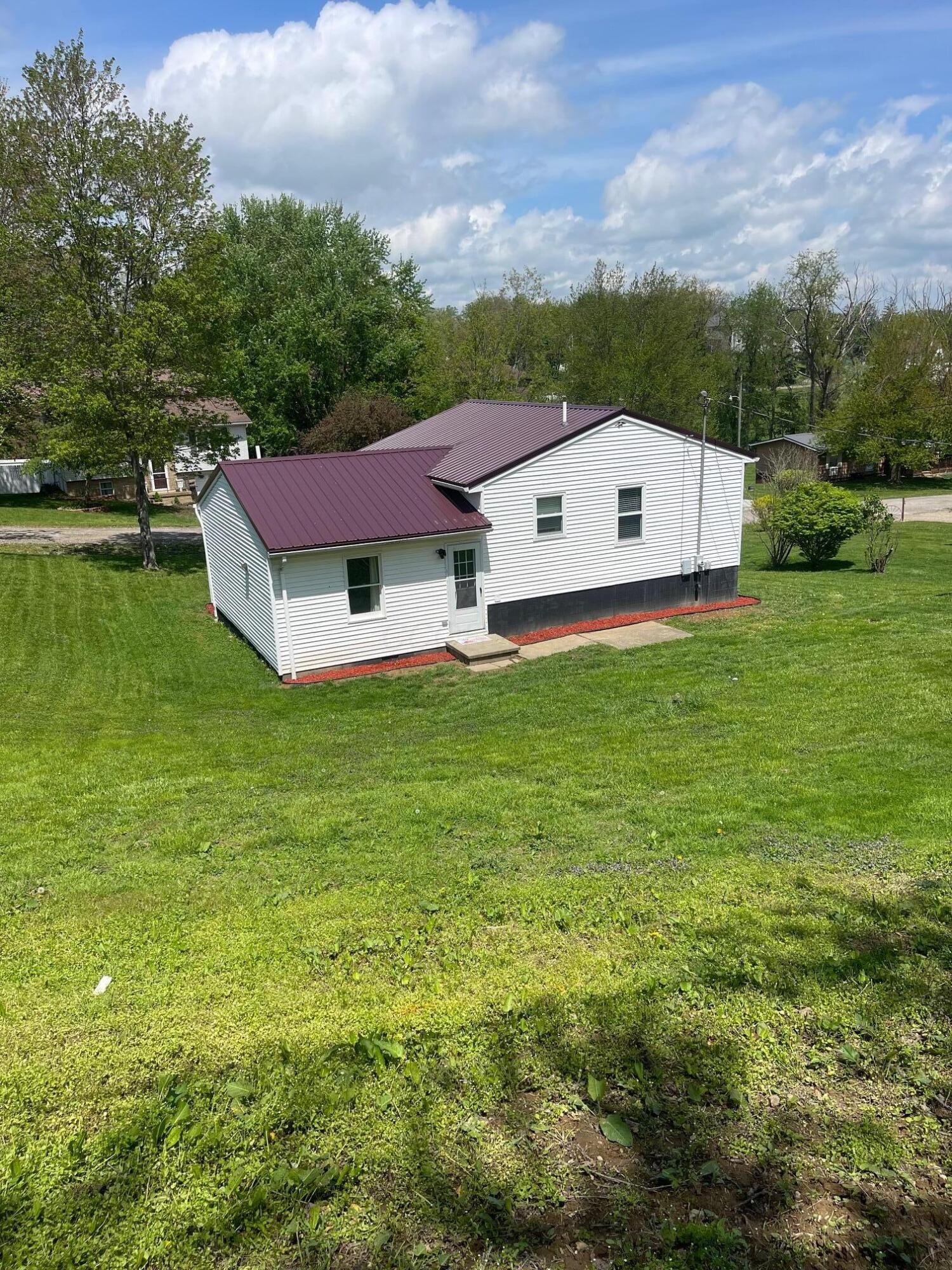 206 Anderson Avenue, Bethesda, Ohio image 4