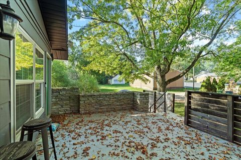 Tiny photo for 718 N Main Street, Marysville, OH 43040 (MLS # 225037730)