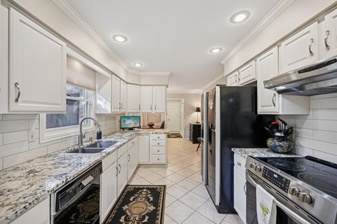 Photo of 3155 Dartford Trace, Dublin, OH 43017 (MLS # 226010517)