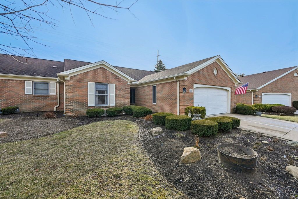 Photo of 3155 Dartford Trace, Dublin, OH 43017 (MLS # 226010517)