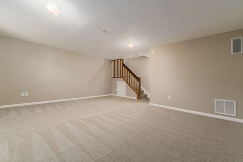 Tiny photo for 7005 Monarchos Drive 11 #11, New Albany, OH 43054 (MLS # 226011140)