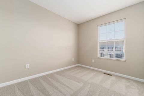 Tiny photo for 7005 Monarchos Drive 11 #11, New Albany, OH 43054 (MLS # 226011140)