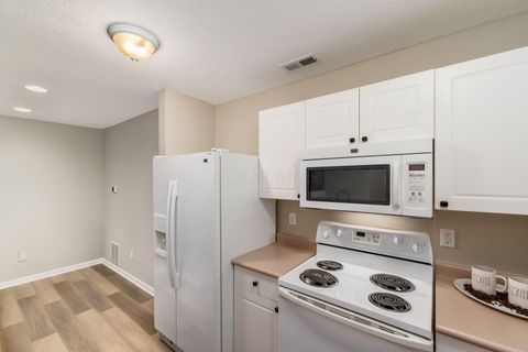 Tiny photo for 7005 Monarchos Drive 11 #11, New Albany, OH 43054 (MLS # 226011140)