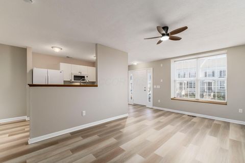 Tiny photo for 7005 Monarchos Drive 11 #11, New Albany, OH 43054 (MLS # 226011140)
