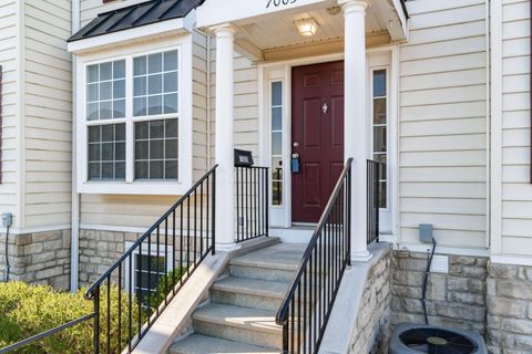 Tiny photo for 7005 Monarchos Drive 11 #11, New Albany, OH 43054 (MLS # 226011140)