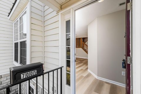 Tiny photo for 7005 Monarchos Drive 11 #11, New Albany, OH 43054 (MLS # 226011140)