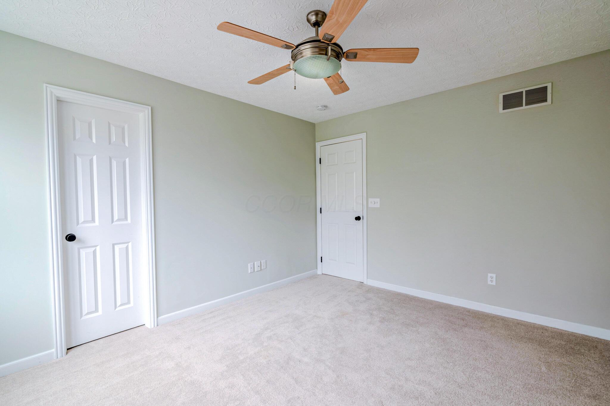 4457 Greensbury Drive, New Albany, Ohio image 14