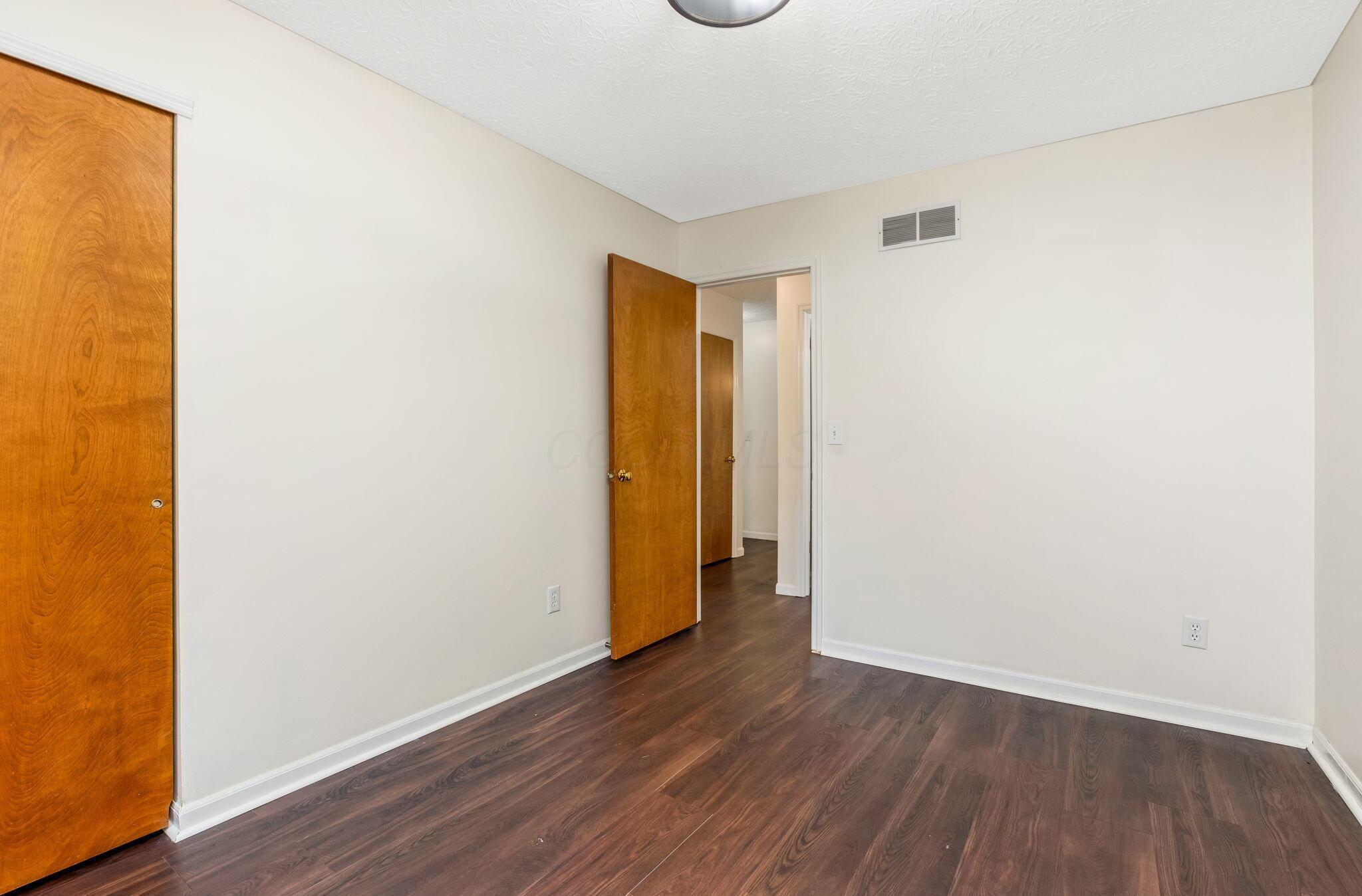 5713 Shannon Heights Boulevard, Dublin, Ohio image 27