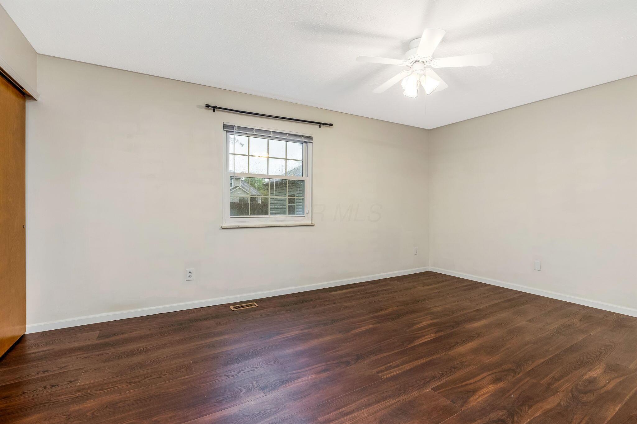 5713 Shannon Heights Boulevard, Dublin, Ohio image 21