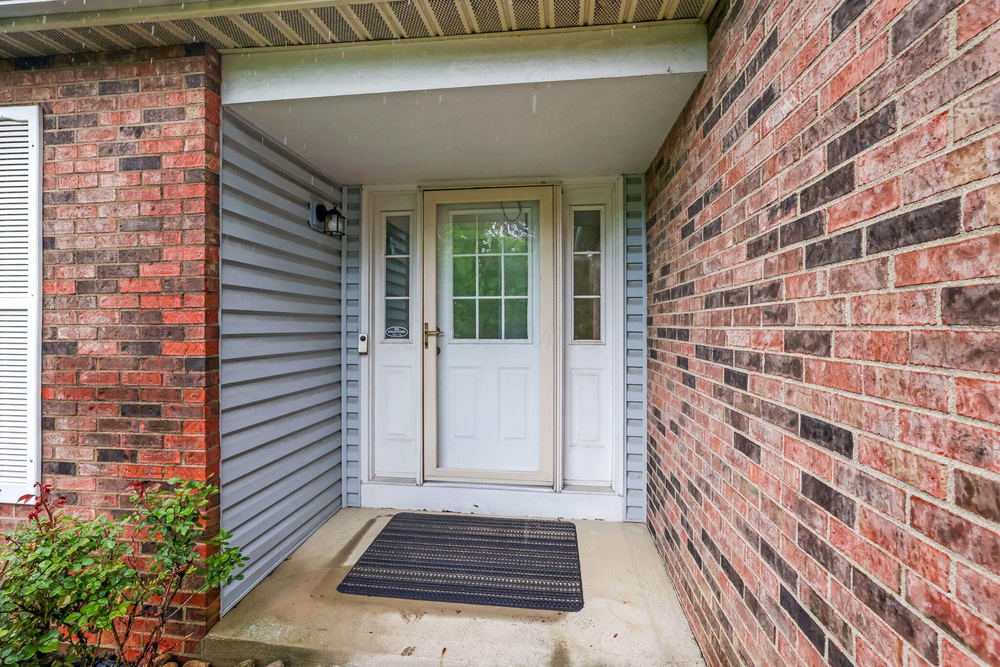 5713 Shannon Heights Boulevard, Dublin, Ohio image 4