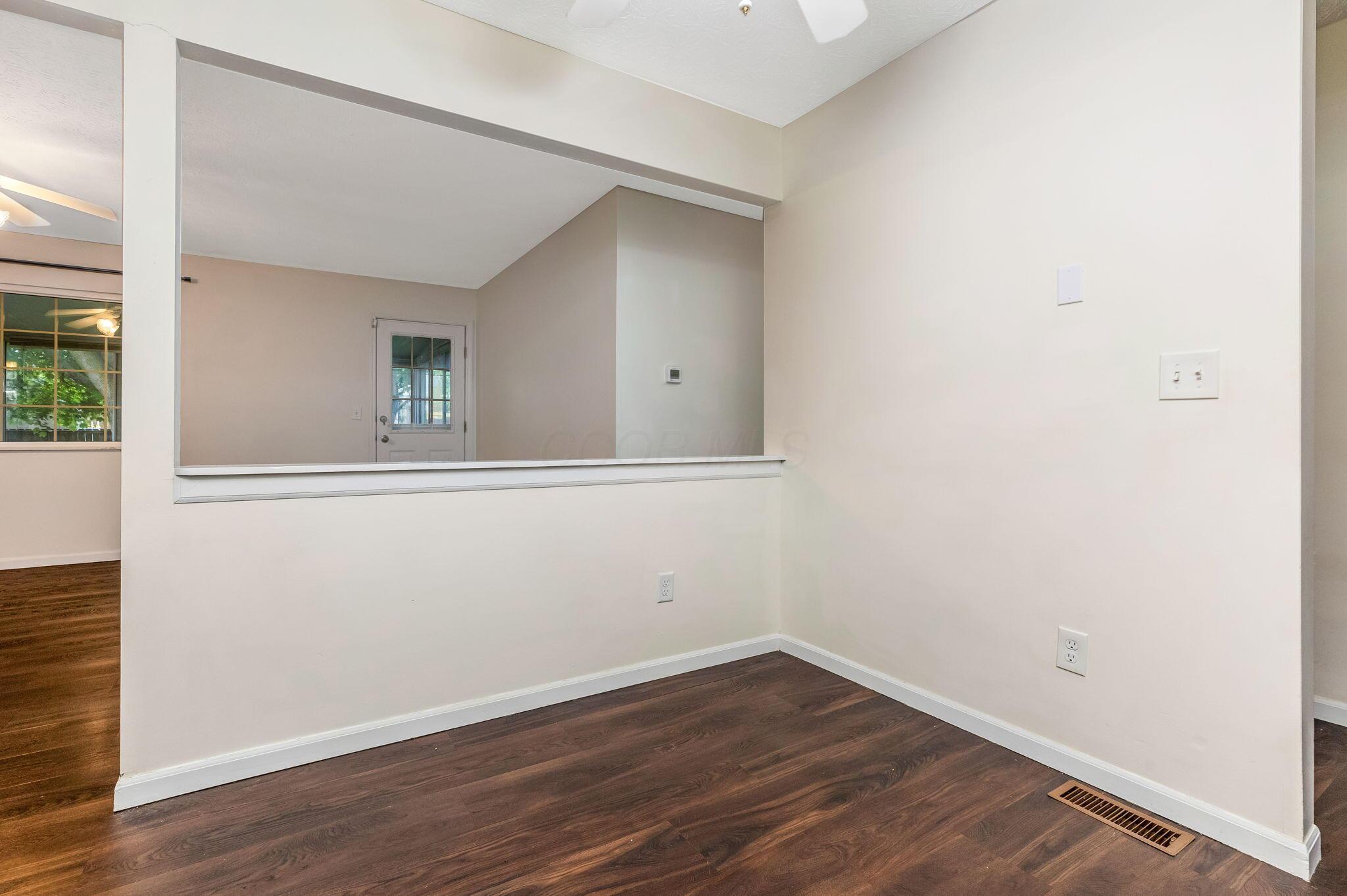 5713 Shannon Heights Boulevard, Dublin, Ohio image 14