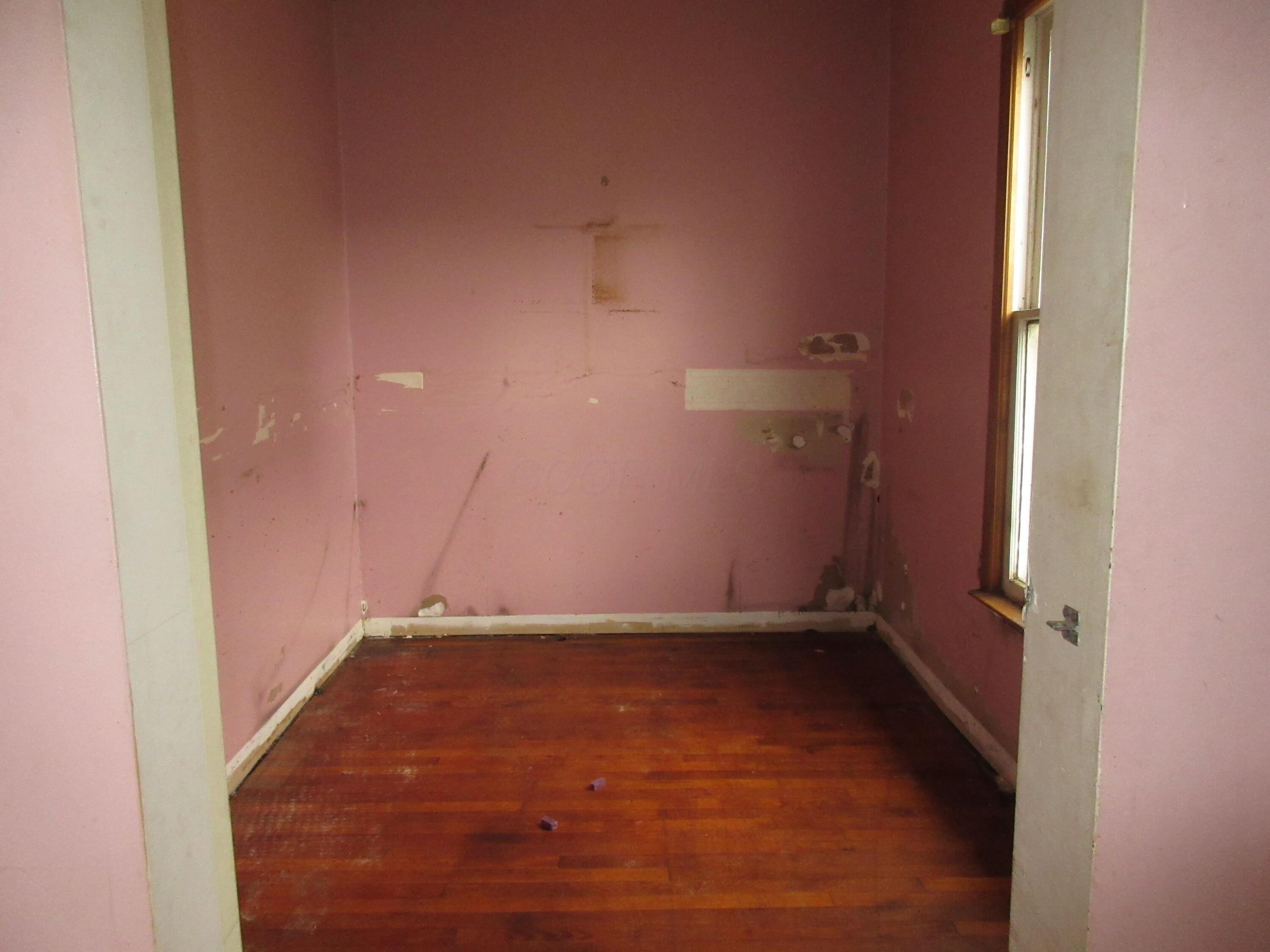 70 Poplar Avenue, Newark, Ohio image 5