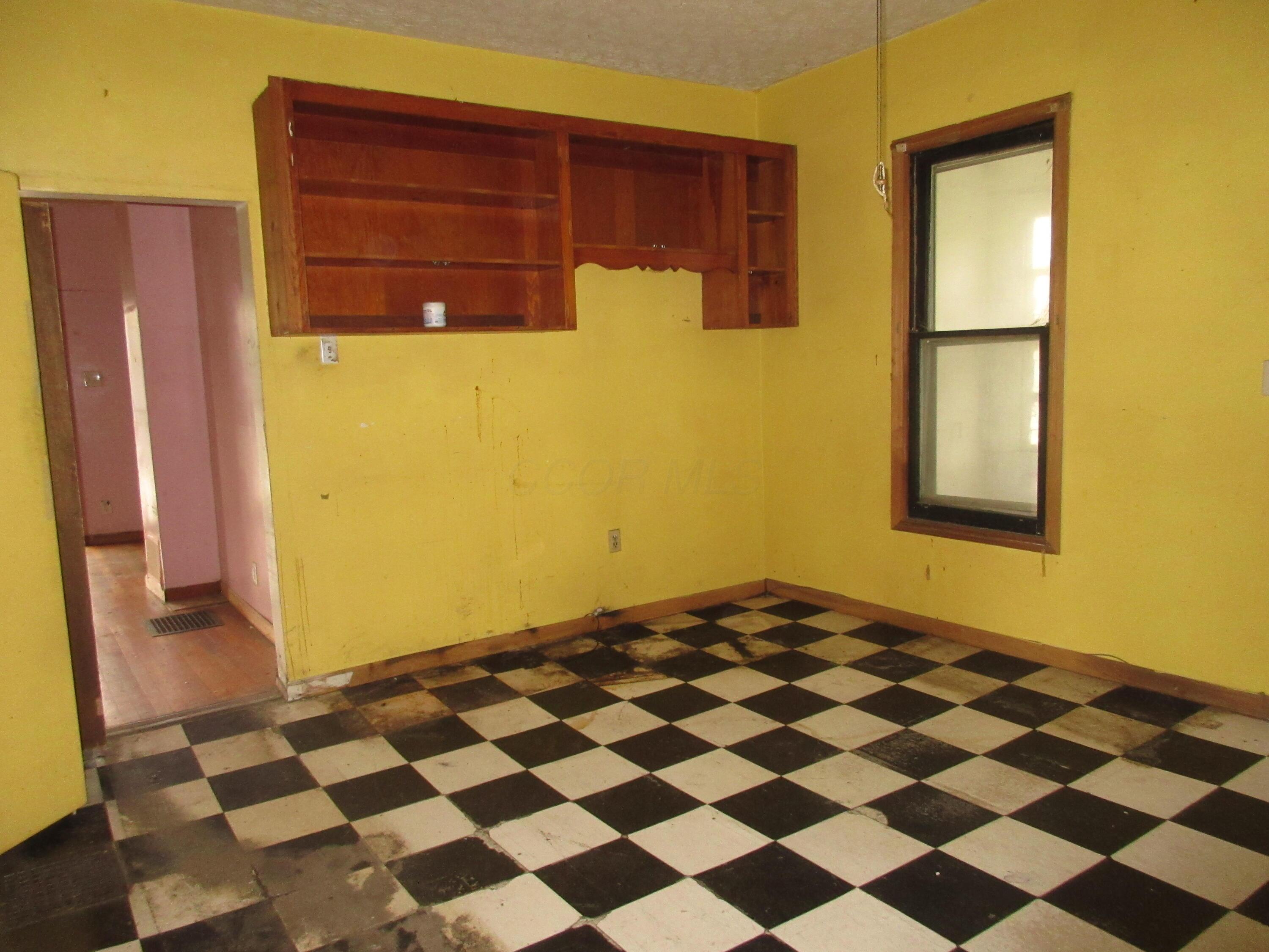 70 Poplar Avenue, Newark, Ohio image 7