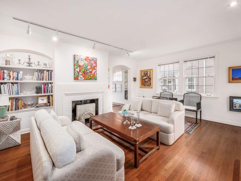 Photo of 2240 Coventry Road, Upper Arlington, OH 43221 (MLS # 226012002)