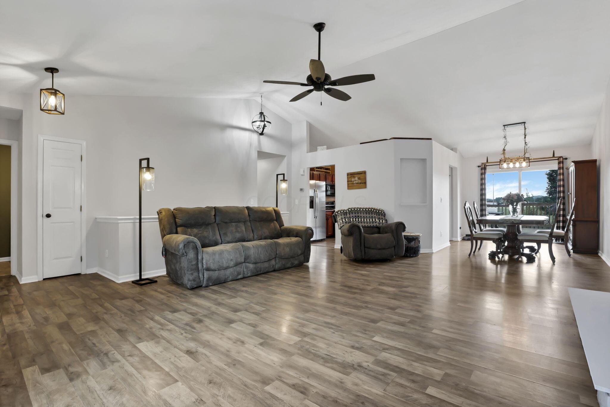 1624 E Turkey Run Drive