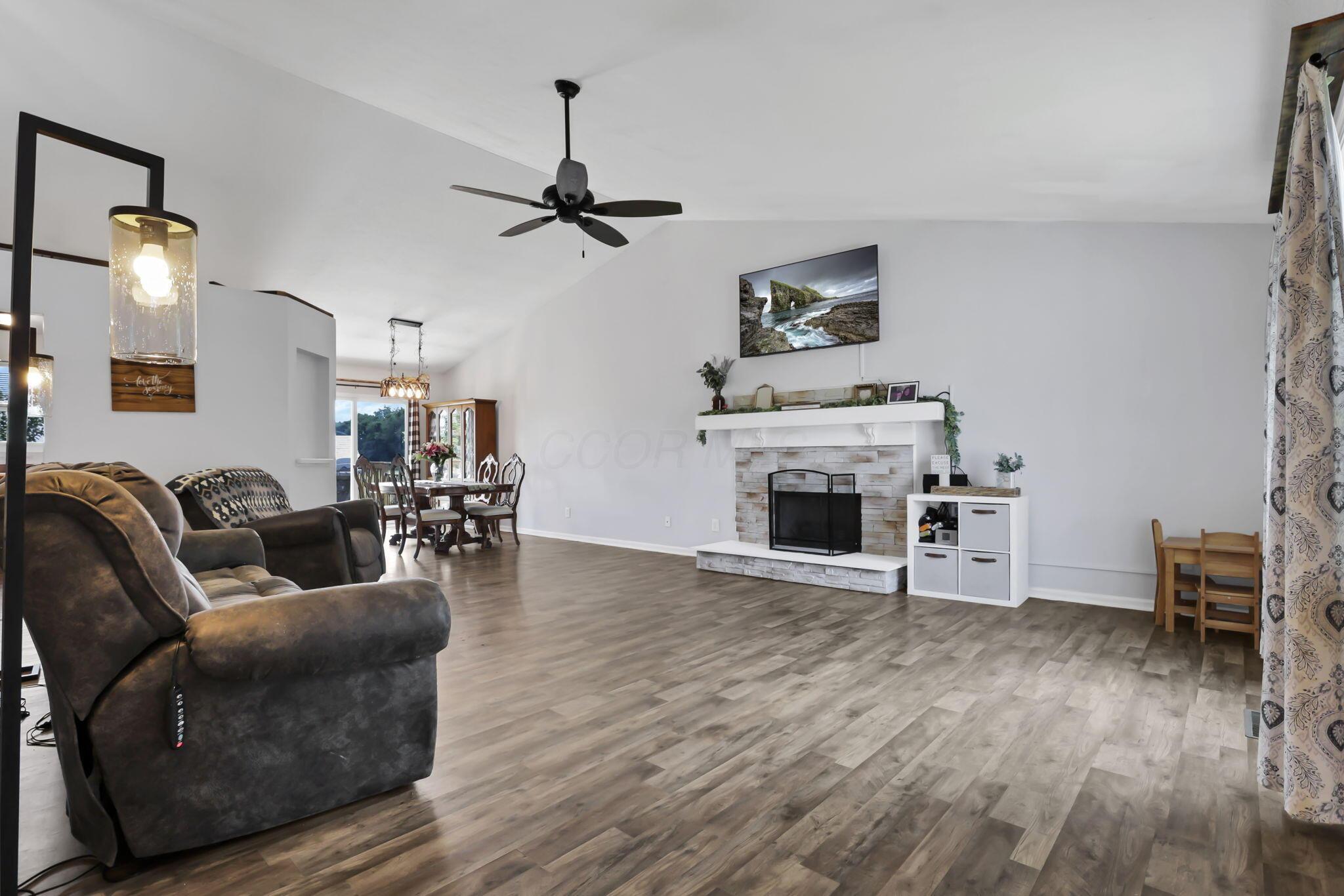 1624 E Turkey Run Drive