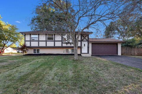 Photo of 1421 Bosworth Place, Columbus, OH 43229 (MLS # 226006418)