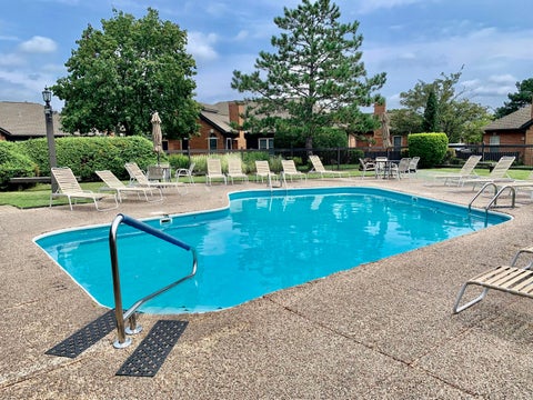 Tiny photo for 2566 Trotterslane Drive, Columbus, OH 43235 (MLS # 226035616)