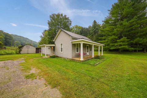 Tiny photo for 21606 E Sams Creek Road, Laurelville, OH 43135 (MLS # 226033301)