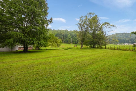 Tiny photo for 21606 E Sams Creek Road, Laurelville, OH 43135 (MLS # 226033301)