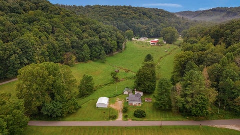 Tiny photo for 21606 E Sams Creek Road, Laurelville, OH 43135 (MLS # 226033301)