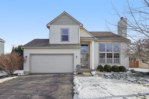 Photo of 634 Keltoncrest Drive, Reynoldsburg, OH 43068 (MLS # 226000473)