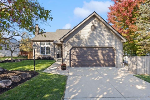Photo of 7436 Oakmeadows Drive, Worthington, OH 43085 (MLS # 226040724)