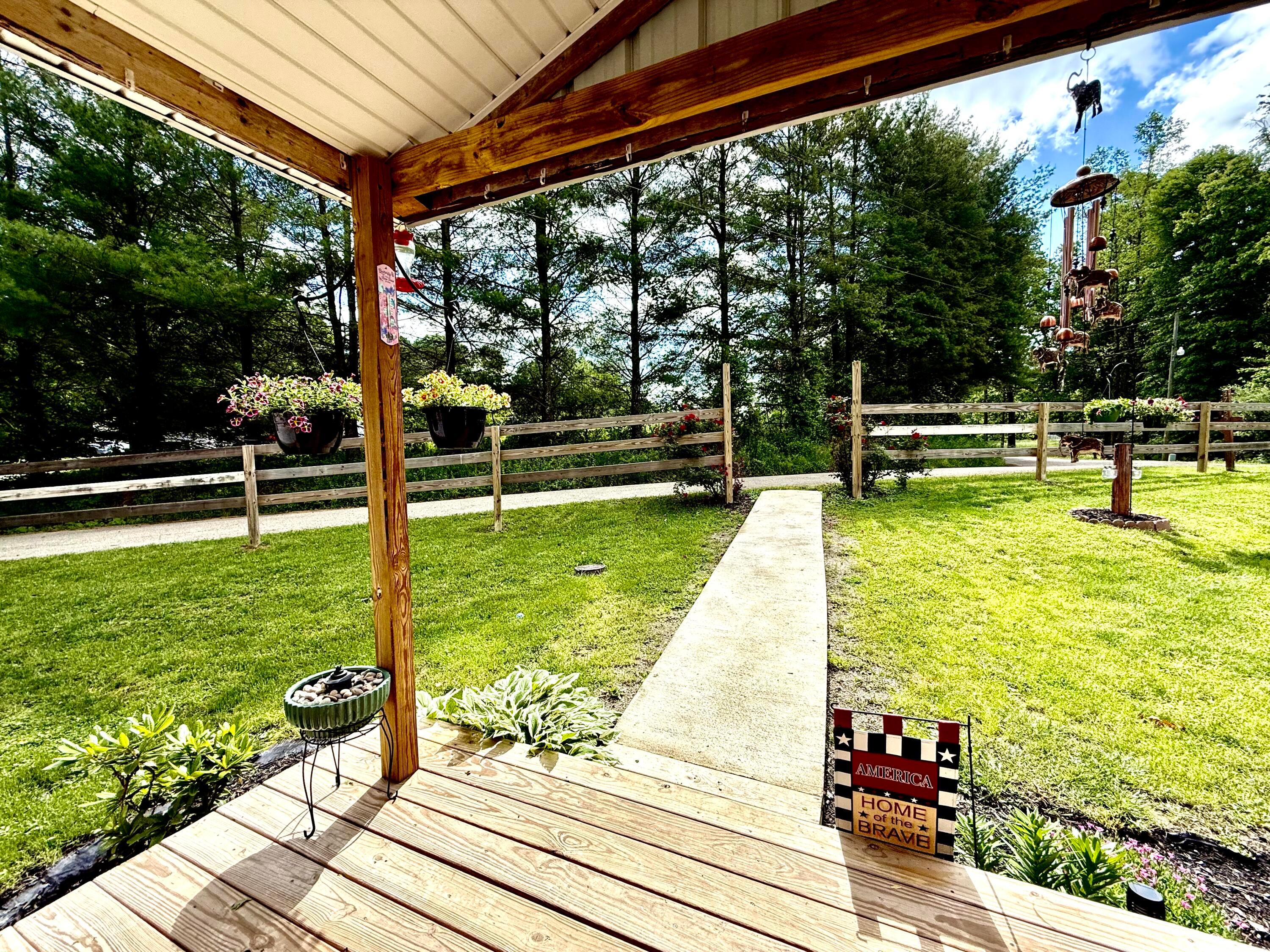 37855 Maysville Greendale Road, Logan, Ohio image 5